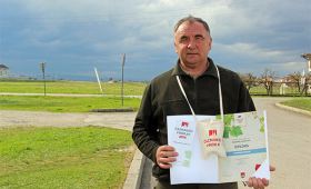 s nagradom