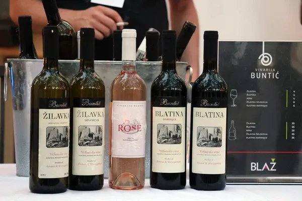 butelje, žilavka, blatina, rose